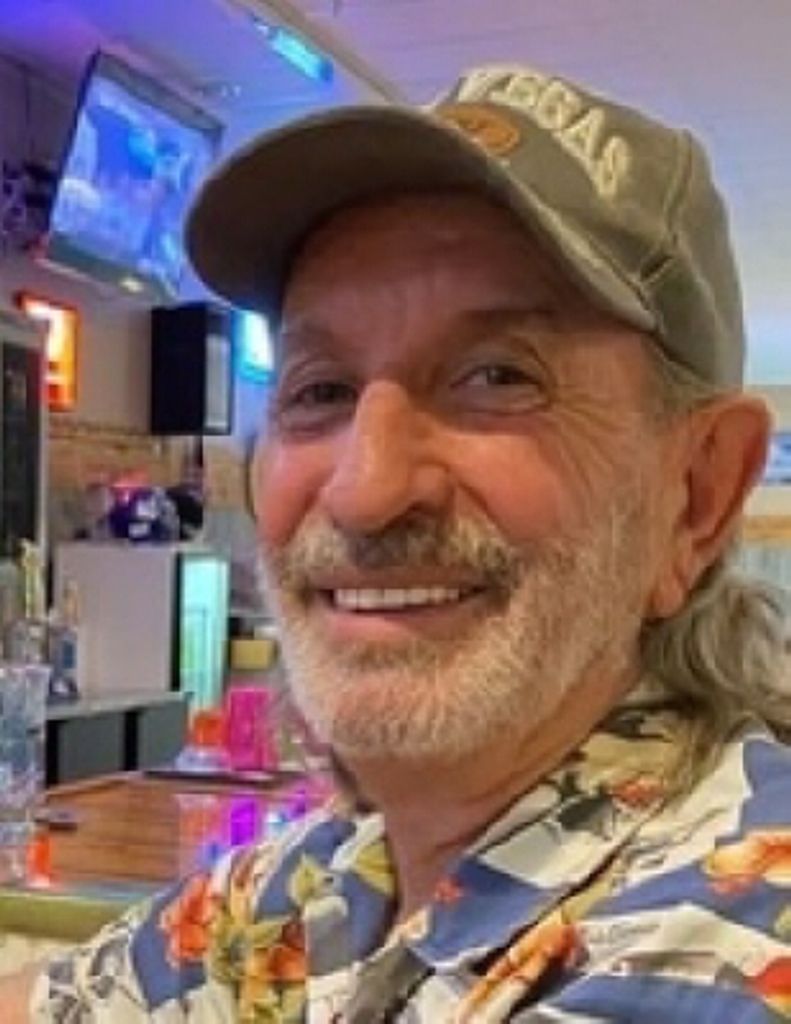 Lynn Ray Carter Profile Photo