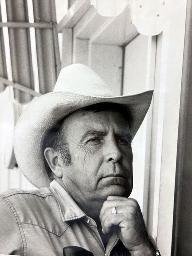 Franklin Dawson Meador photo gallery thumbnail 77 of 288