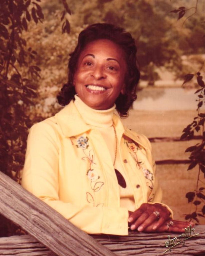 Christine Yvonne Hill Profile Photo