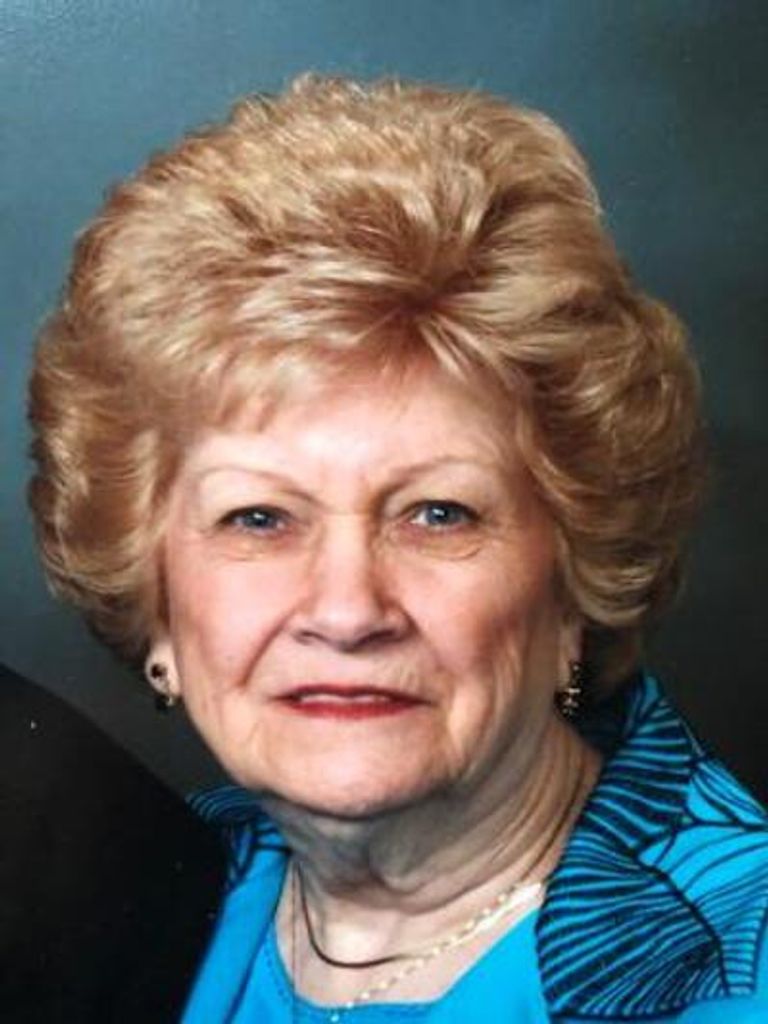 Hannah Lewis Hughes Profile Photo
