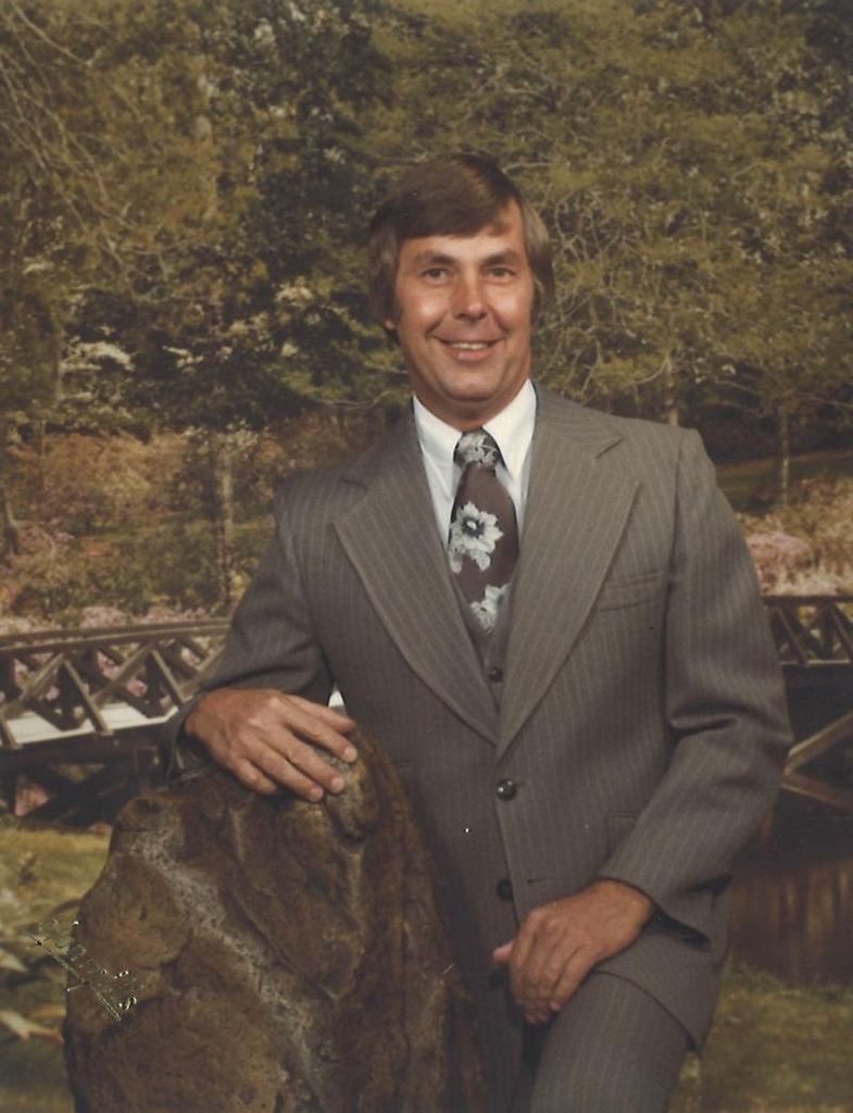 Leonard Earl Burts