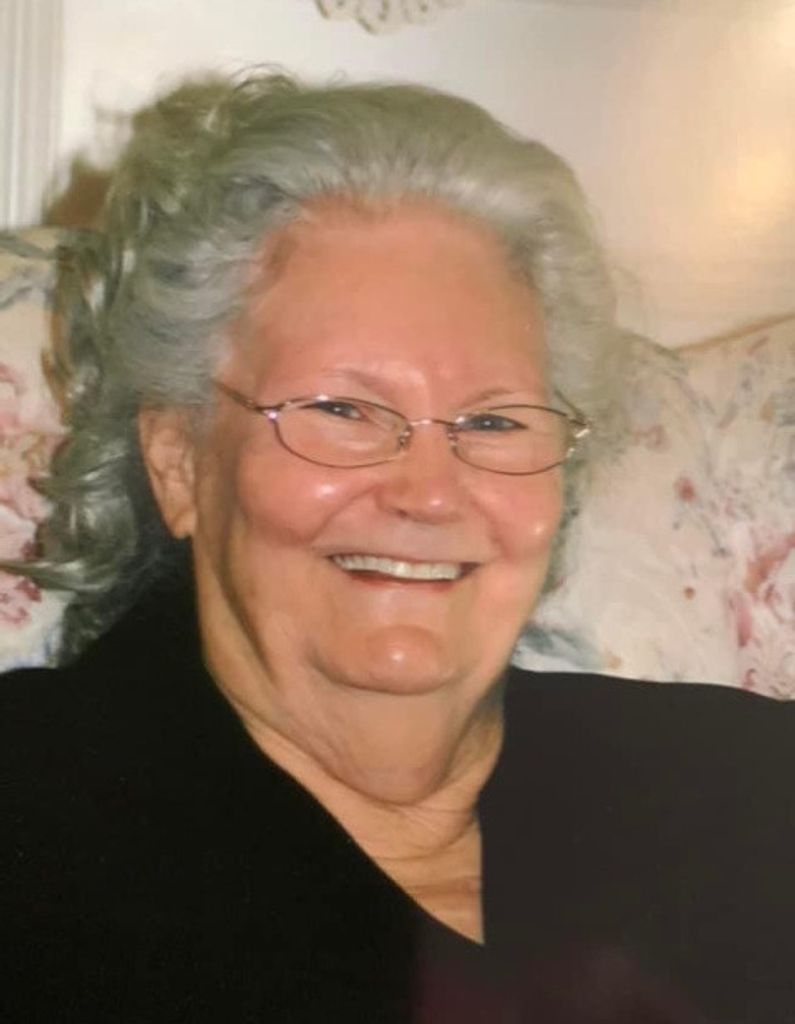 Velma Hollingshead Profile Photo