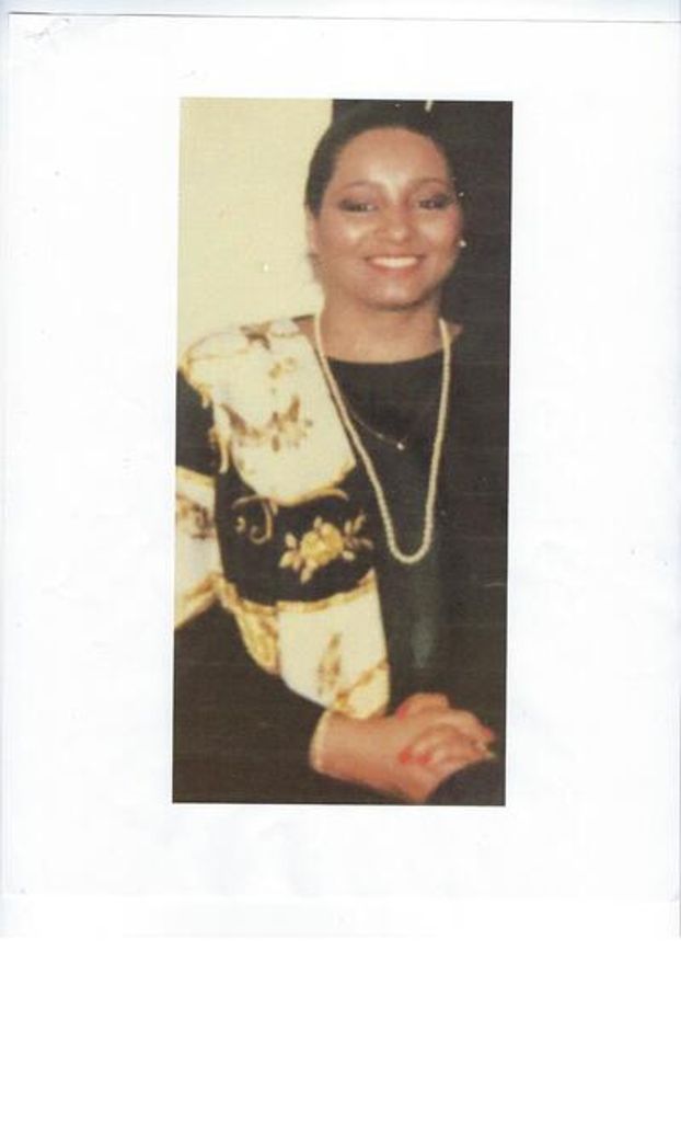 Nona Marie Mclean Profile Photo