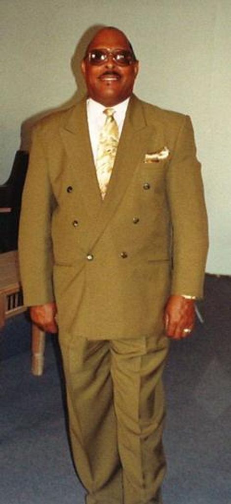 Tom Collins Profile Photo