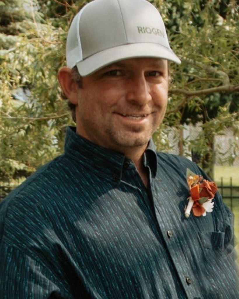 Clinton James Osterbur Profile Photo