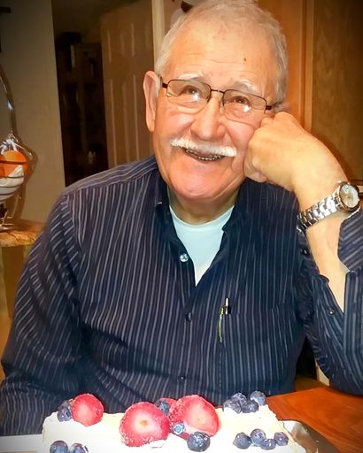 Rogelio Zarate's obituary image