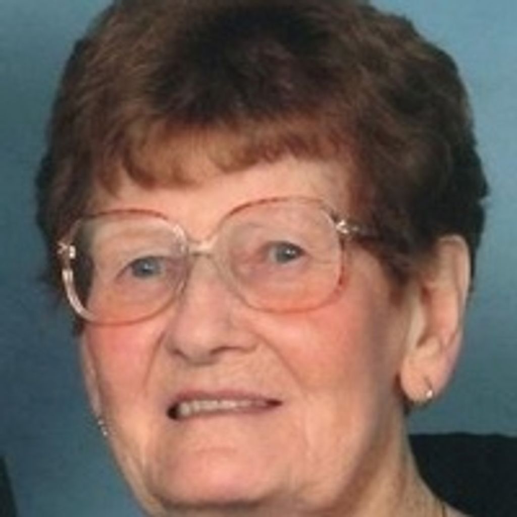 Betty J Bellas