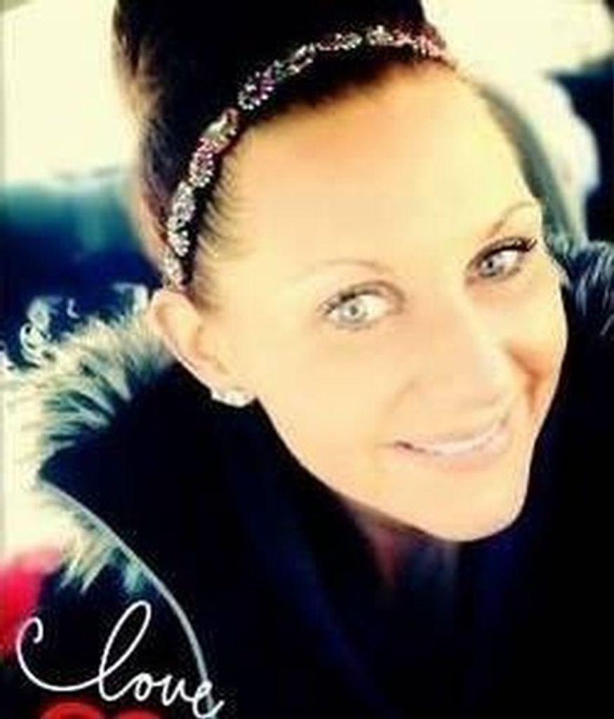 Amanda J. Lyste Profile Photo