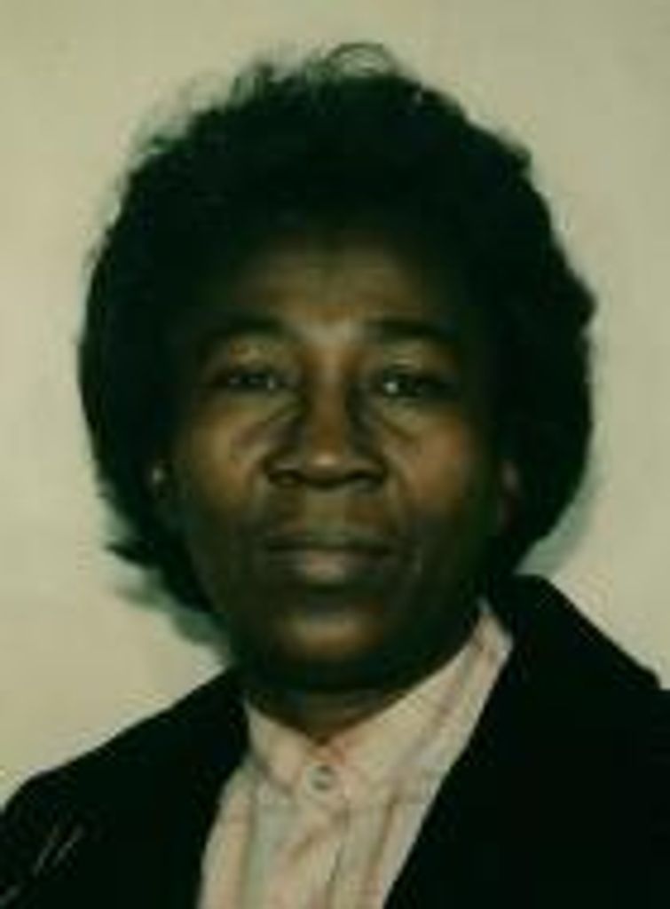 Daphne Staff Profile Photo