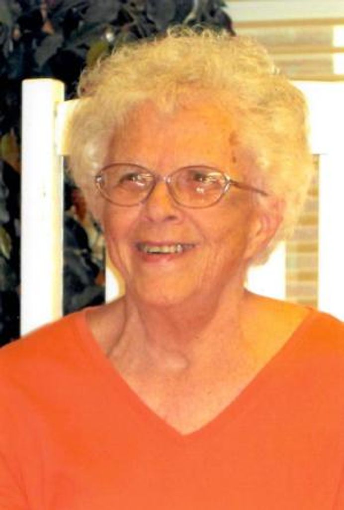 Saralee (Watts)  Shields