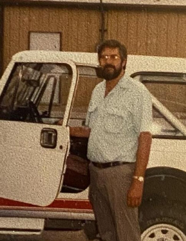 Larry Nichols Profile Photo