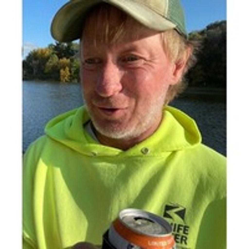 Lee Holkesvik