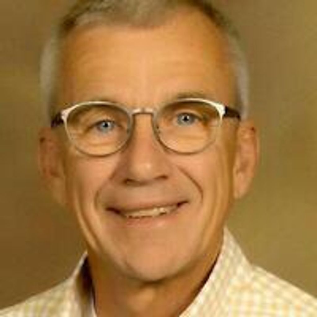 Gary R Niekamp
