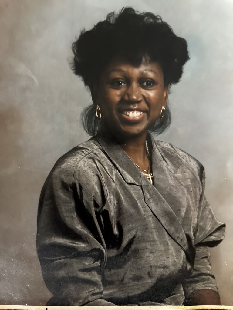 Ms. Dianne Harris Profile Photo