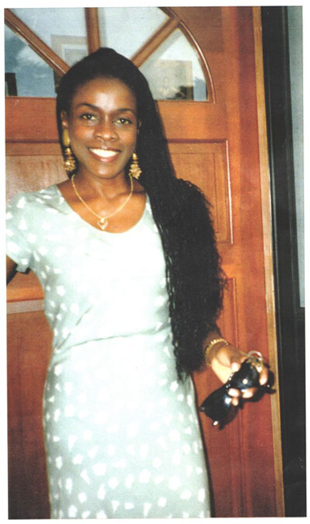 Saralynne De Souza Profile Photo