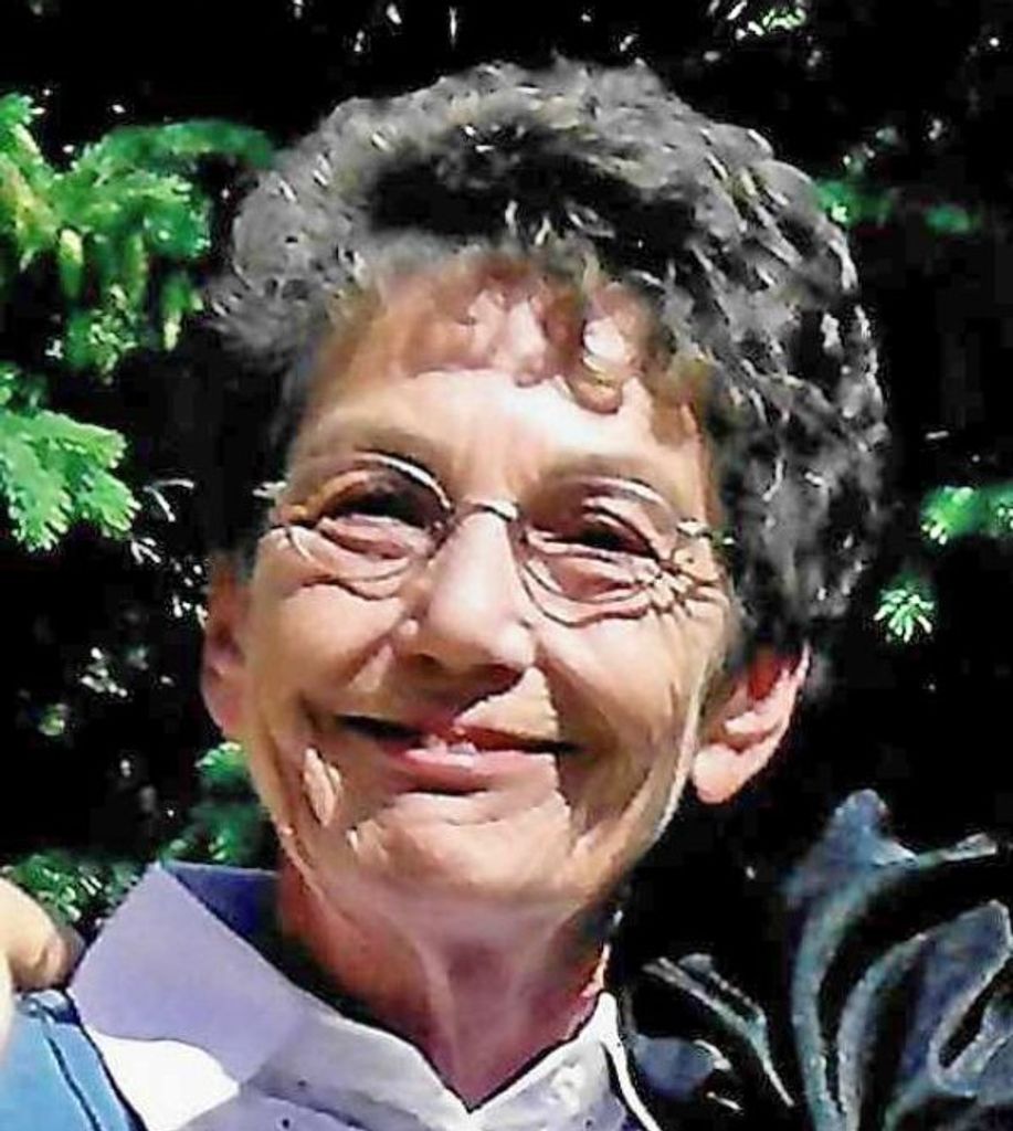 Delores J Anderson