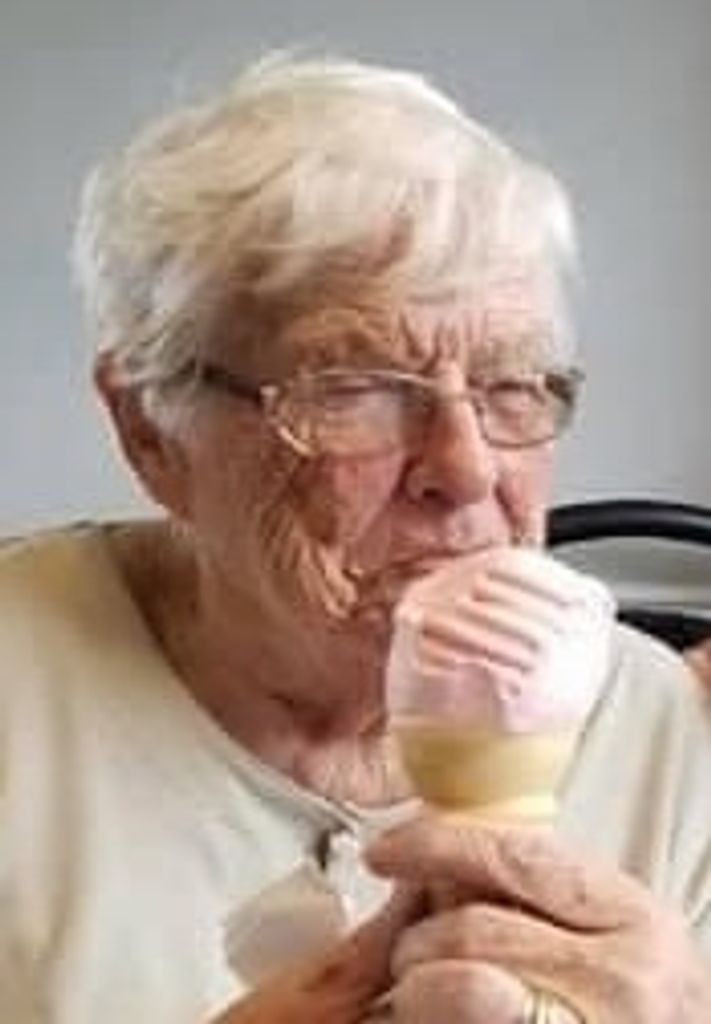 Dorothy Janette (Sharrow)  Edwards