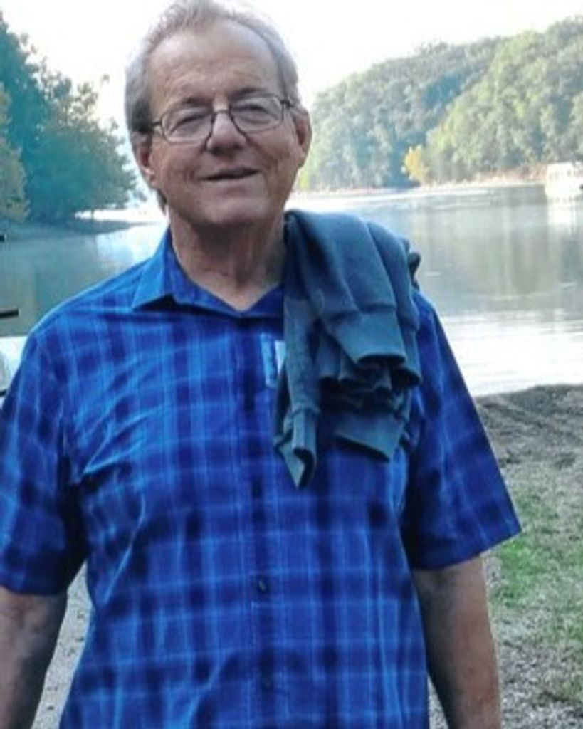 Daniel M. Lewis Profile Photo