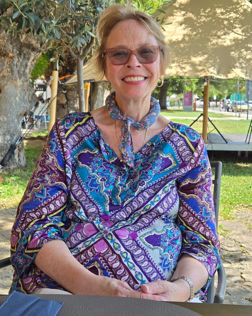 Donna Gail Uzelac Profile Photo