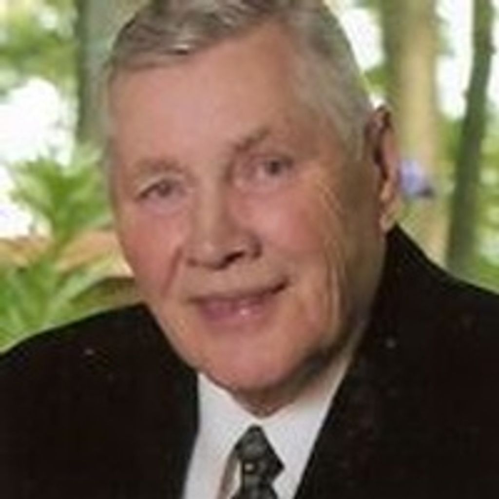 Dr.  Del Helgeson