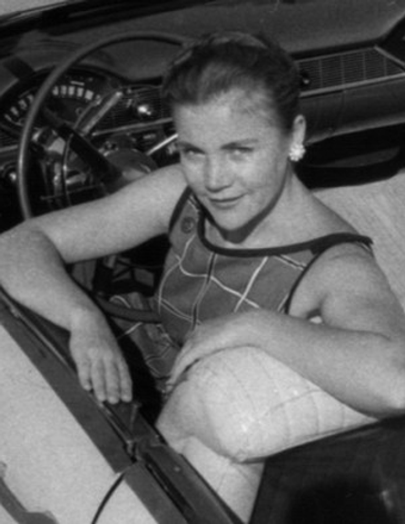 Mary Holowka Bochonko