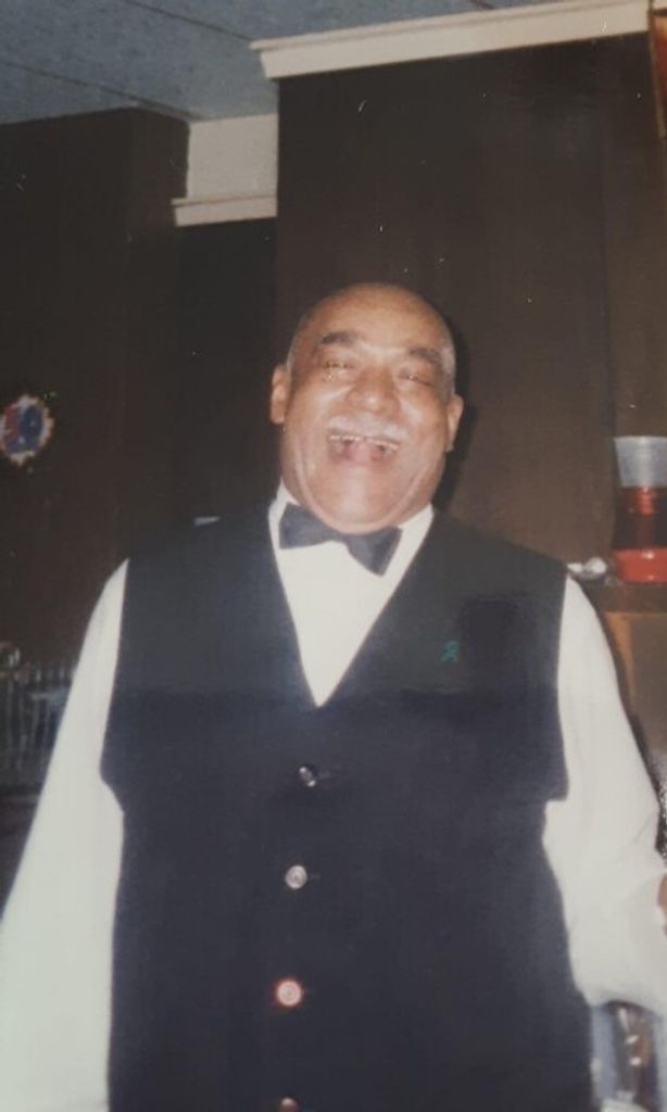 Raymond Williams, Sr.