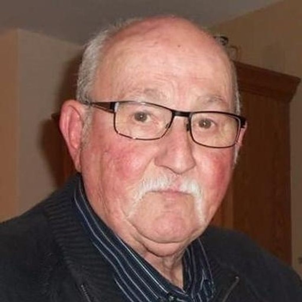 Robert W. Hefty Profile Photo