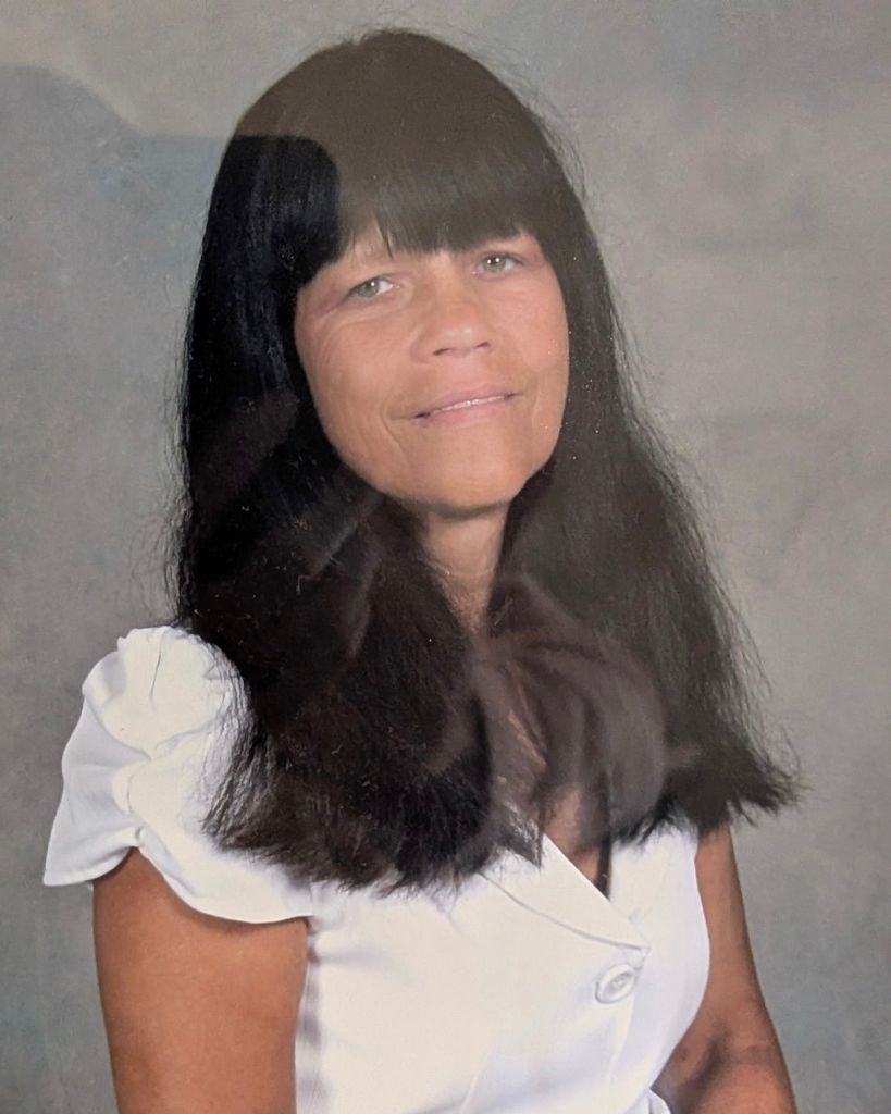 Helen Luanne Capelton Profile Photo