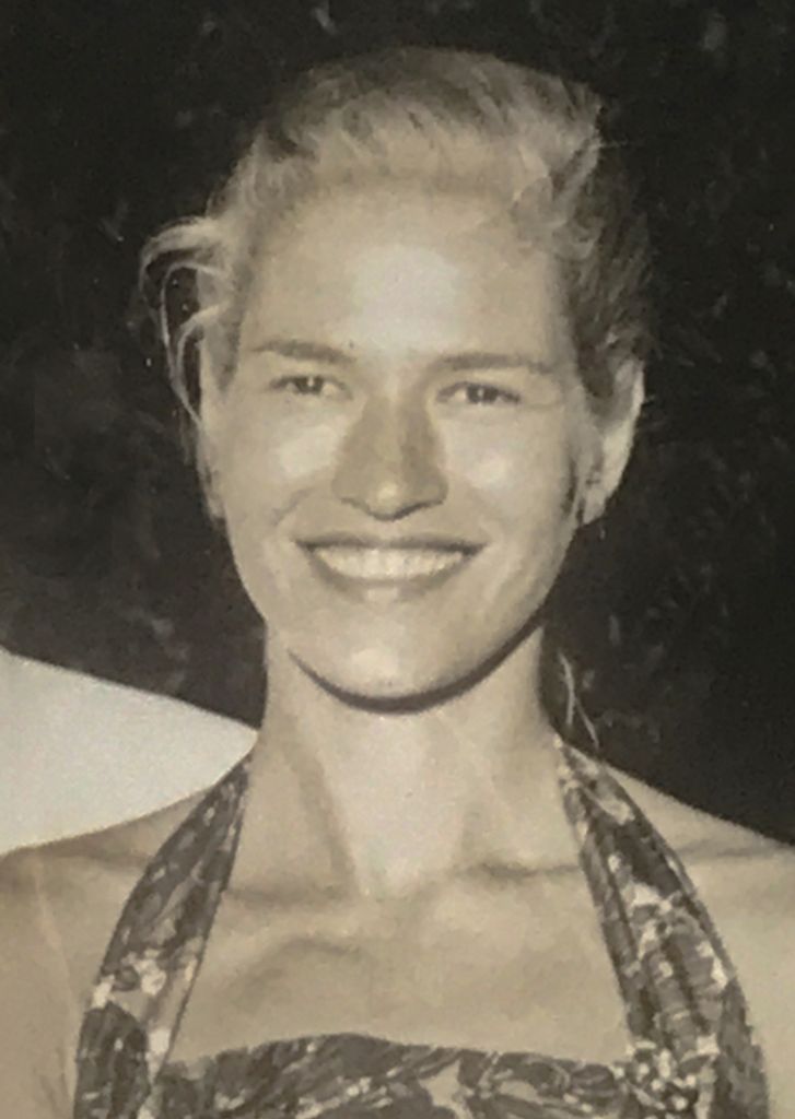 Jeanne (Davis)  Brody