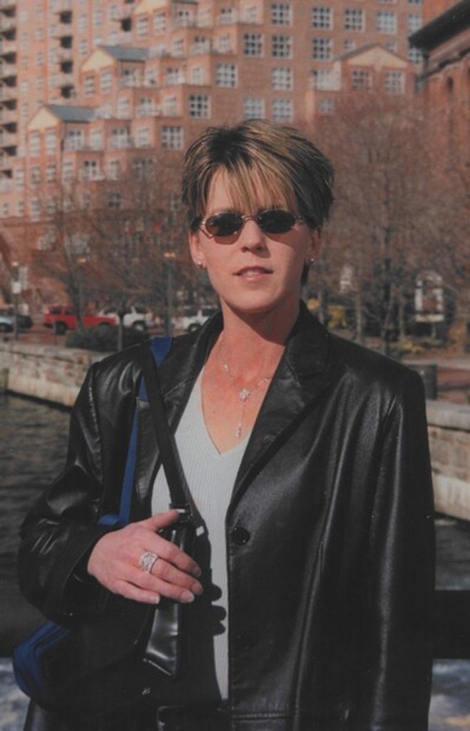 Tina Louise Liles Profile Photo