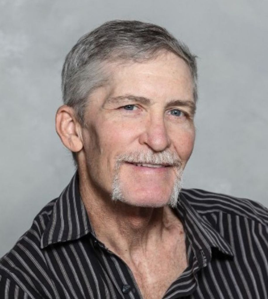Lloyd McIntyre, Jr.