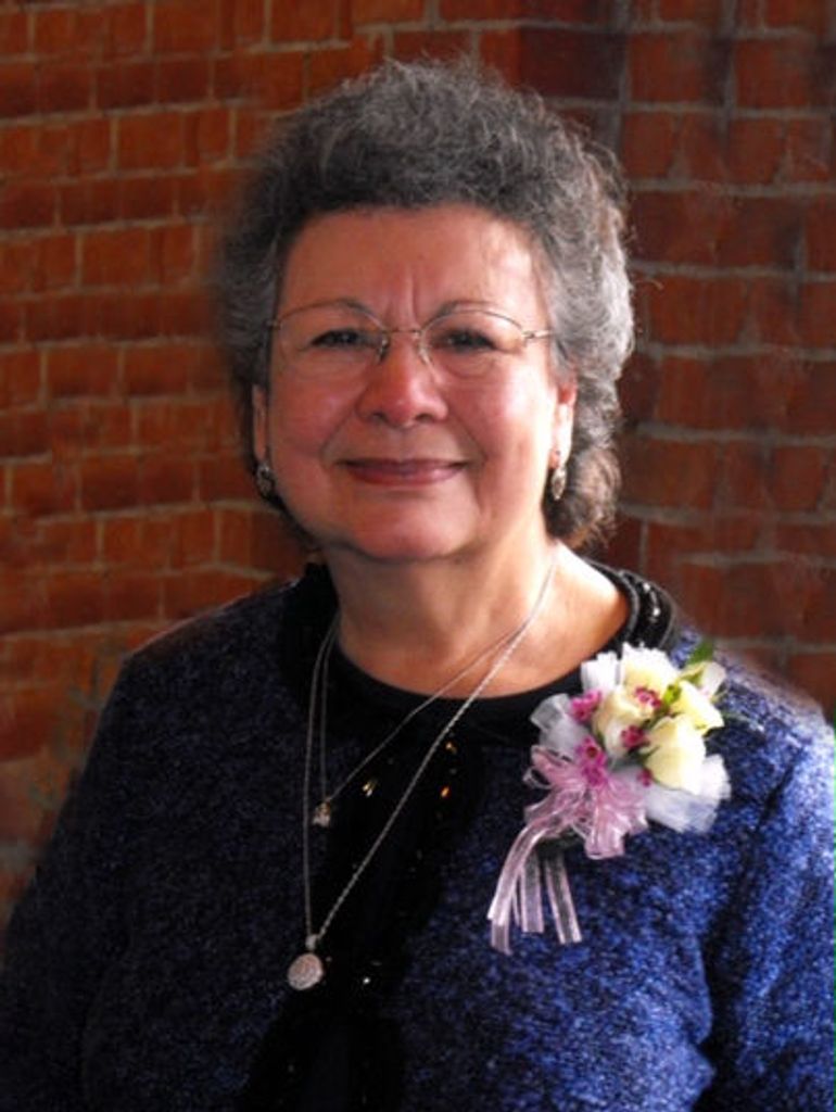 Alicia (Alvarez) Hernandez