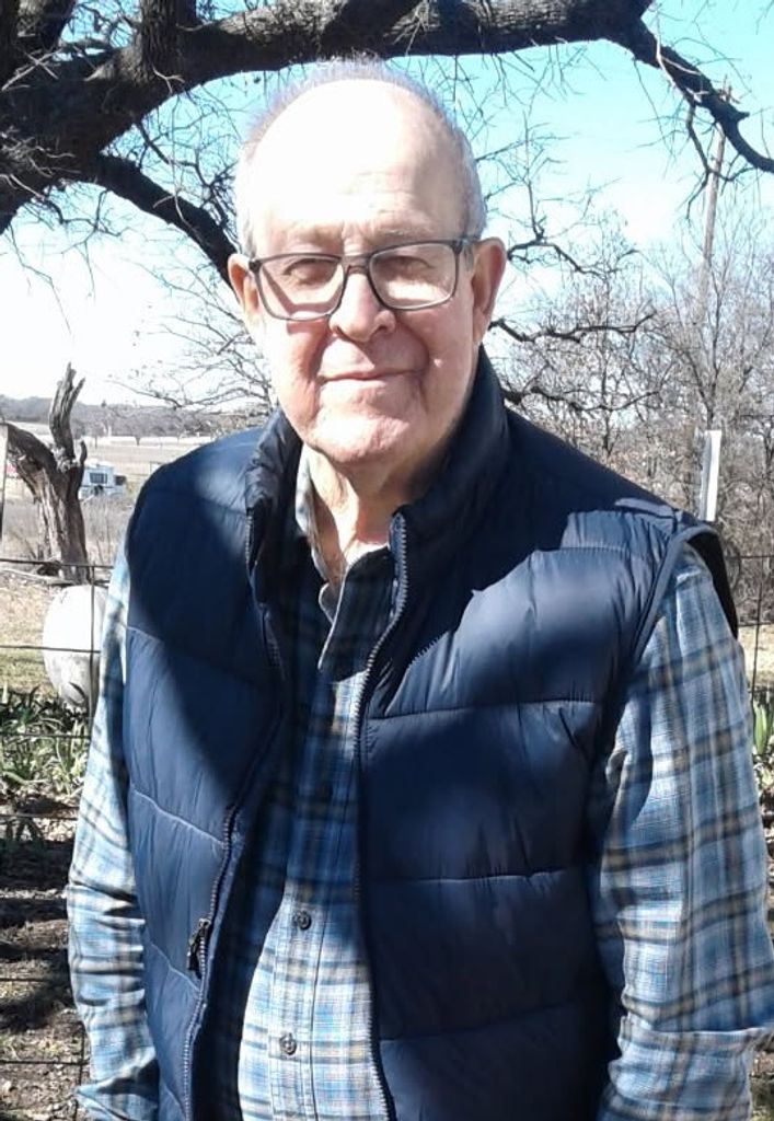 Carl Vernon Helgren Profile Photo