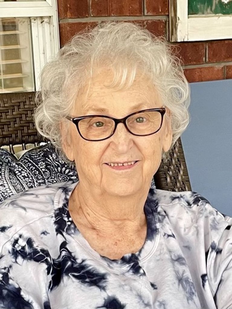 Lydia Jones Profile Photo