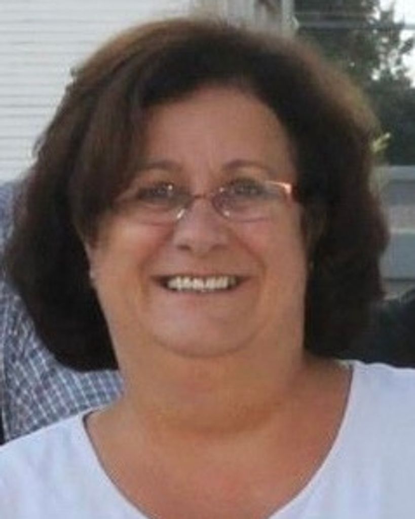 Mary August-Freitas Profile Photo