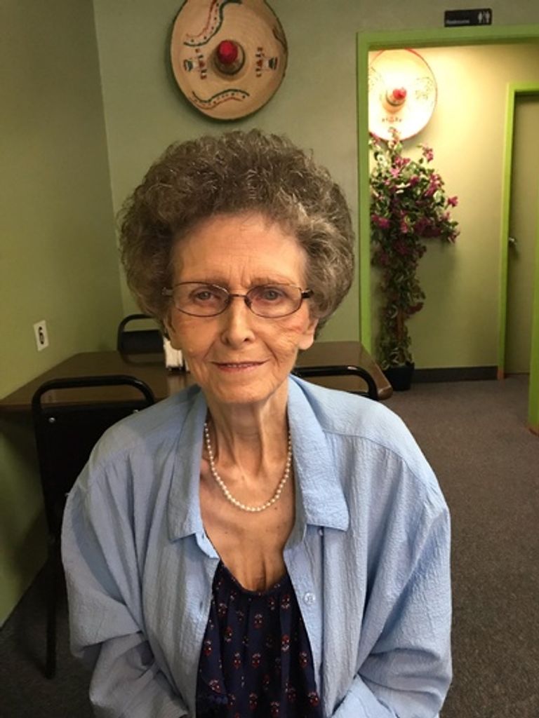 Wanda Joyce Cochran Harris Pillows Profile Photo