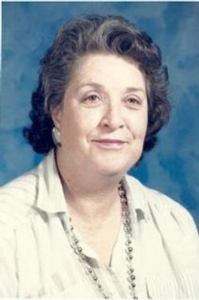 Evelyn "Nina" Lopez Holley Cumming Profile Photo