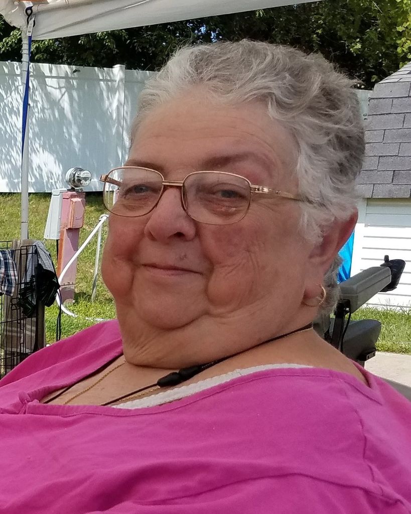 Lois Mullins Profile Photo