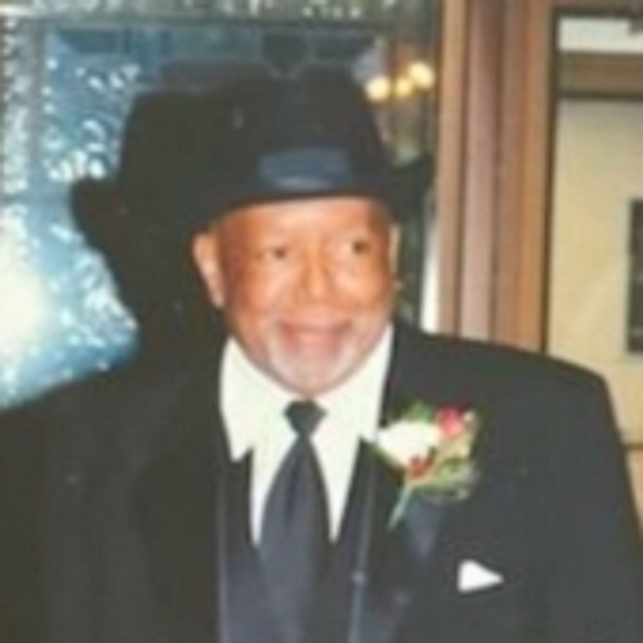 Emanuel "Cat" Newton photo gallery image 1 of 2