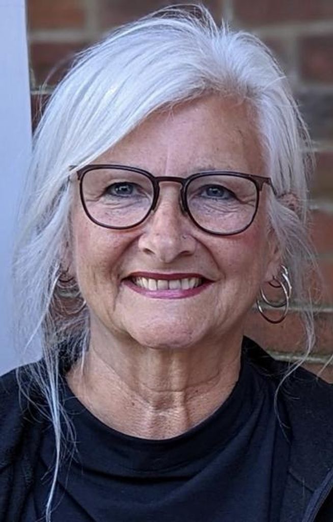 Christina Marie Lavers Profile Photo