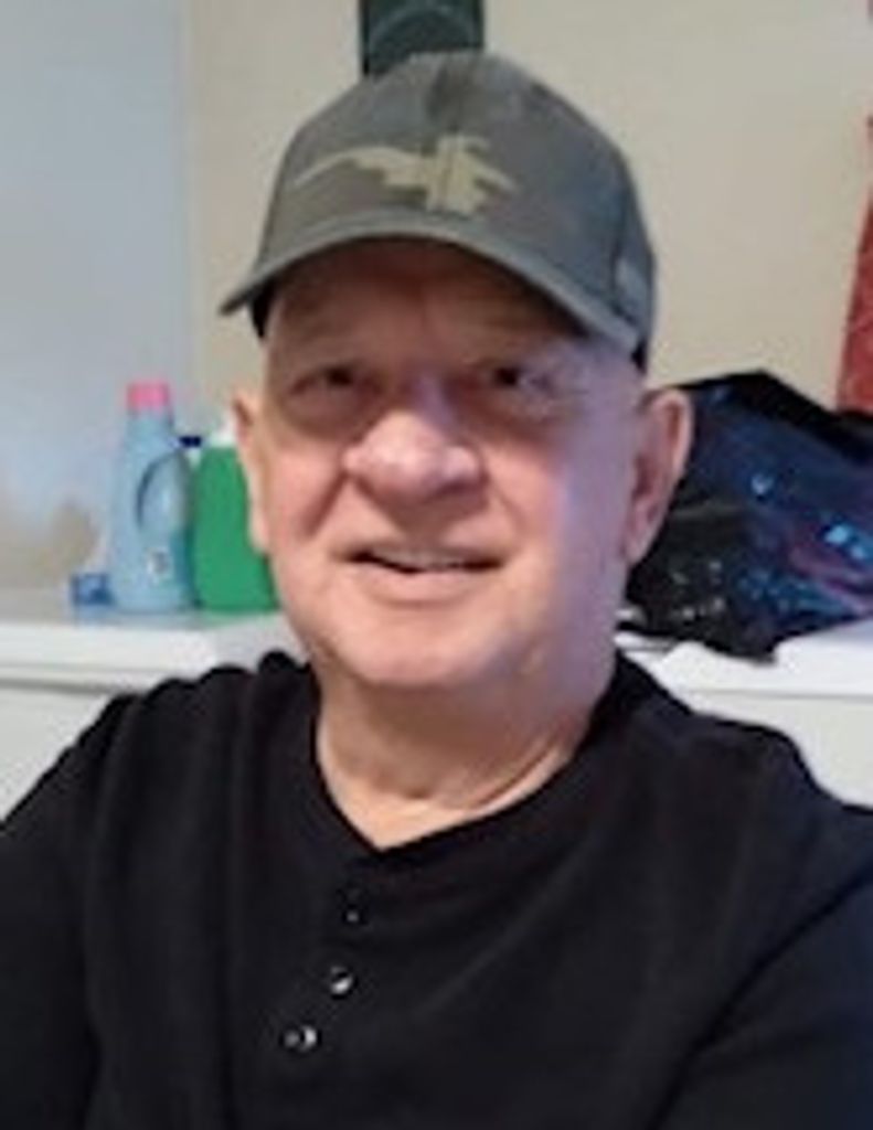 Stevie Carl Thomas Profile Photo