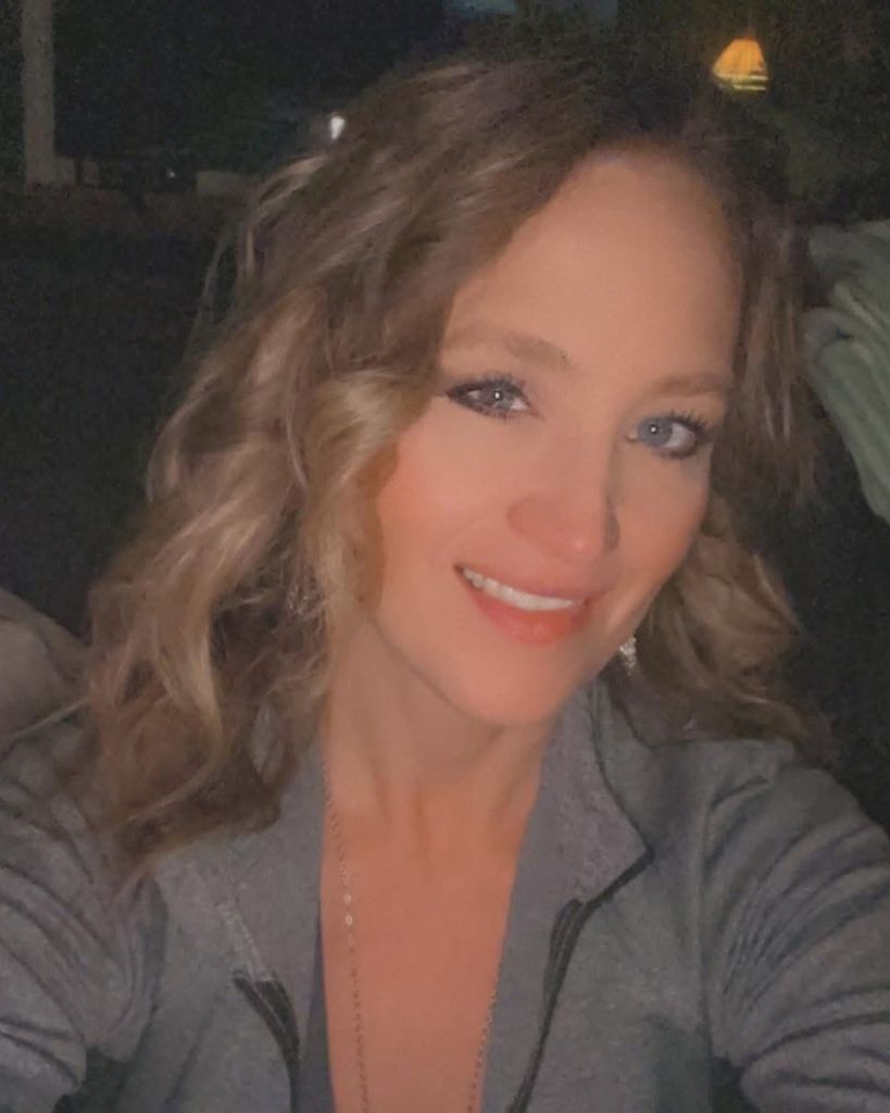 Julie Lynette Chase Profile Photo