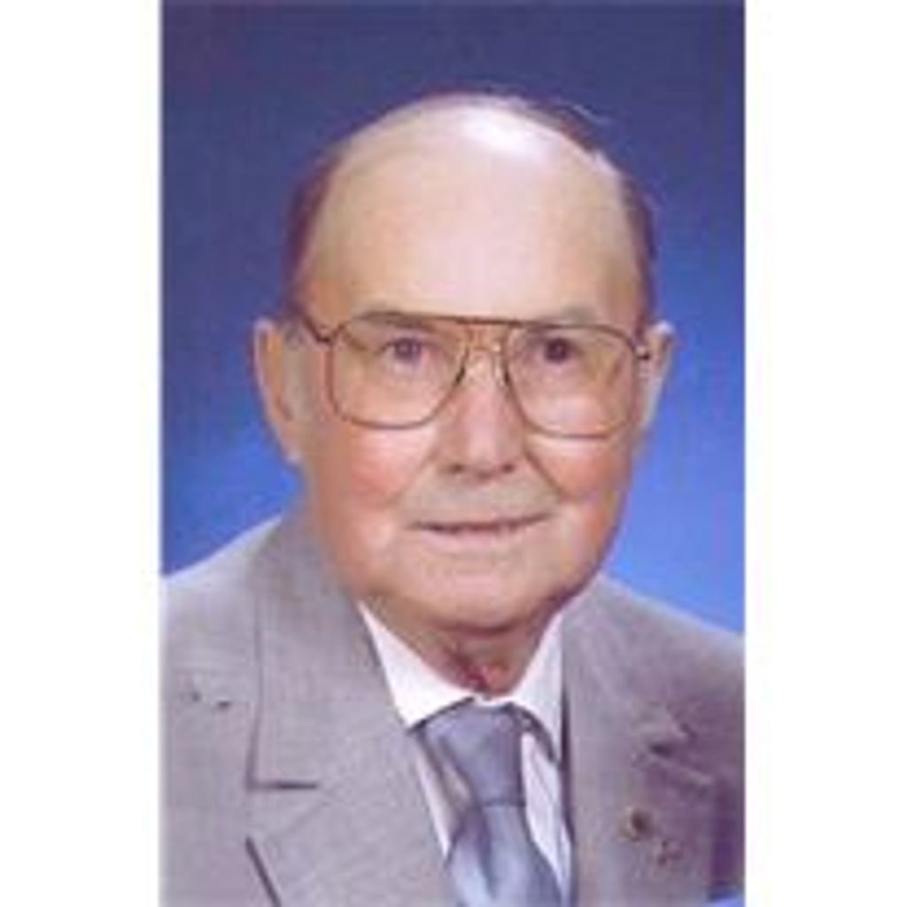 Lyle L Greenwalt