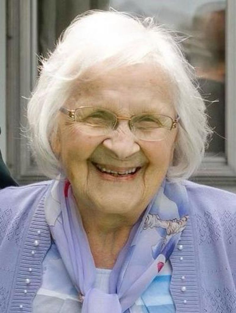 Elizabeth J. Van Thiel Profile Photo