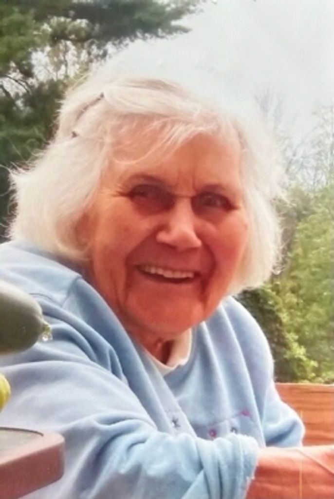 Mary Burdziakowski Profile Photo