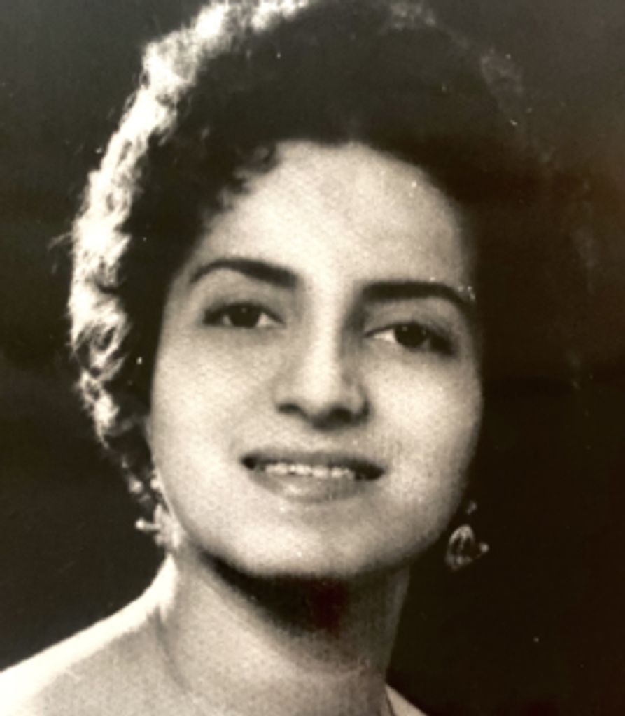 Nelly Yandraside Profile Photo