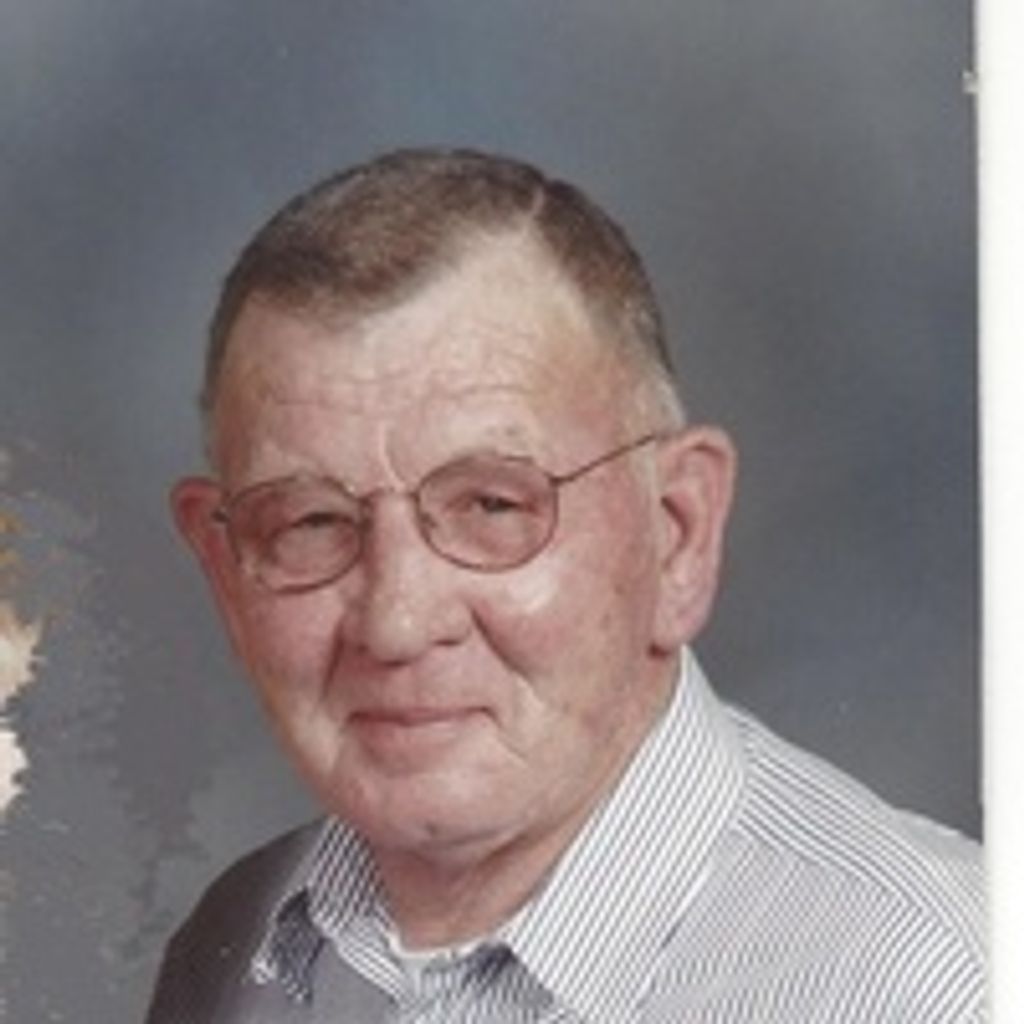 Lowell Blakely