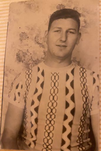 Jim Tom Hall photo gallery thumbnail 109 of 221