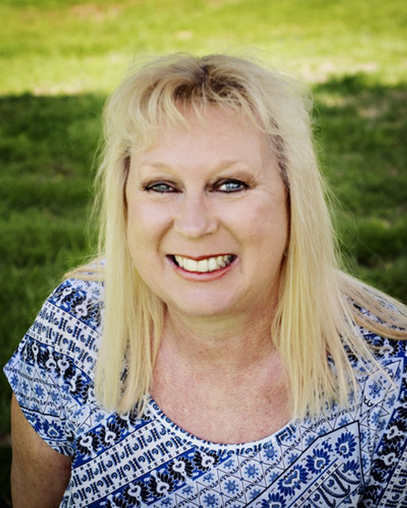 Peggy (Schuetz) Moore Guthrie Profile Photo