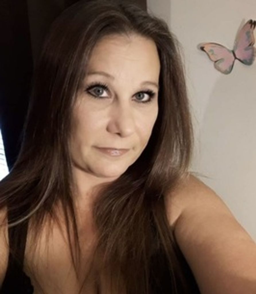 Christina Whitehead Profile Photo